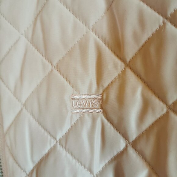 Levis Quilted Pink Bomber Jacket - NWT - Large - Picture 3 of 13